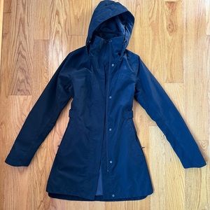 The North Face Women’s Laney Trench II black xs waterproof rain jacket